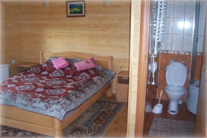 Hotel Boykivskiy Dvir Jasenyca Zamkova Pokoj fotografie