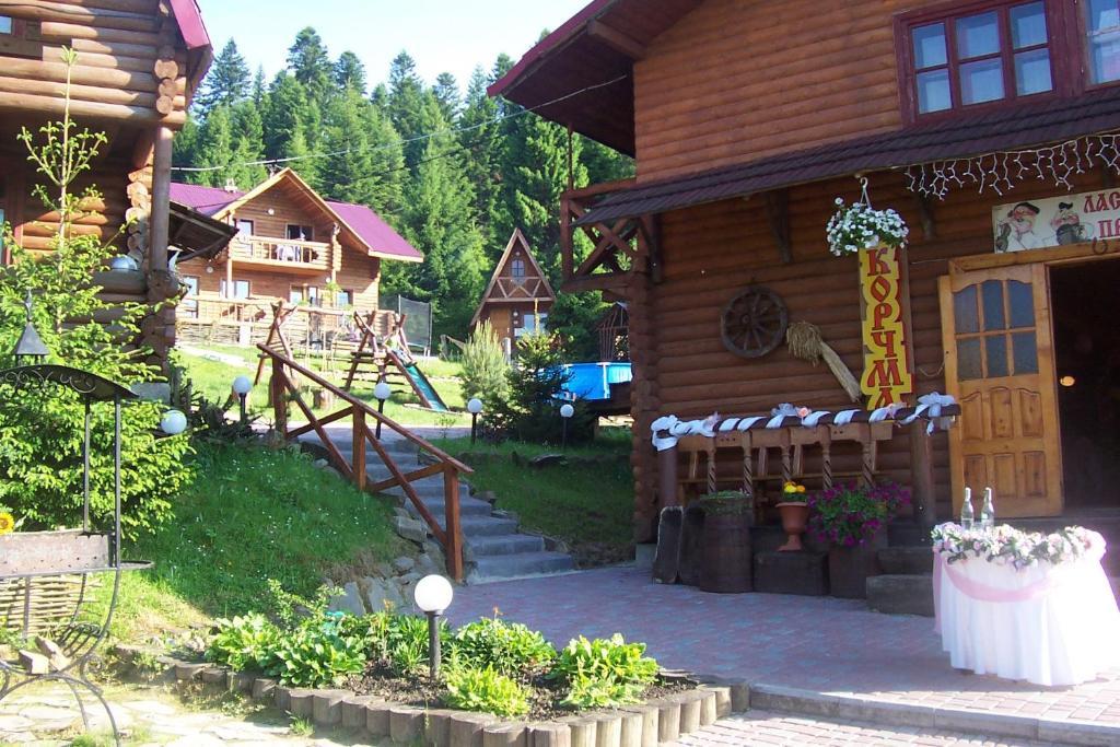 Hotel Boykivskiy Dvir Jasenyca Zamkova Exteriér fotografie